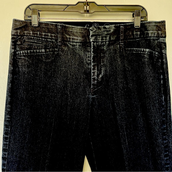 JM COLLECTION DARK WASH JEANS 12 FLAT FRONT STRETCH DENIM POCKETS STRAIGHT LEG - Picture 8 of 9